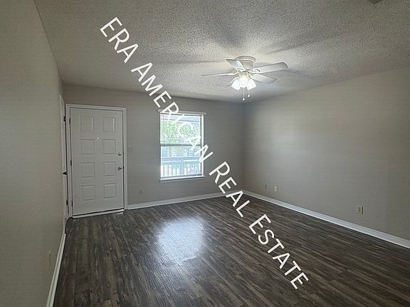 3rd image of 520 Landview Dr #U
