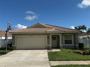 16363 SW 11th St, Pembroke Pines, FL 33027