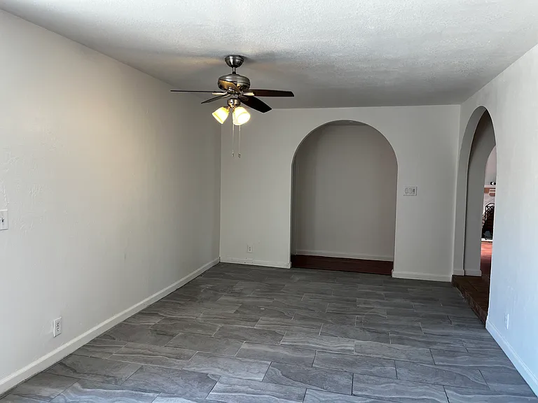 348 Los Pinos Way — Photo 4