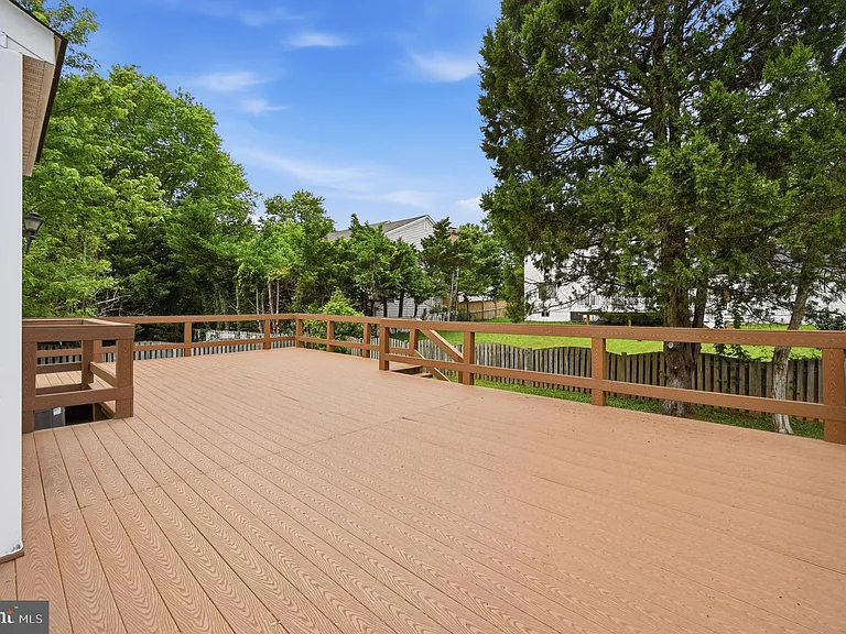 10609 Oxford Ct — Photo 42