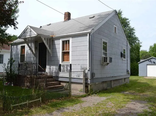 2345 Mount Vernon St, Oshkosh, WI 54901