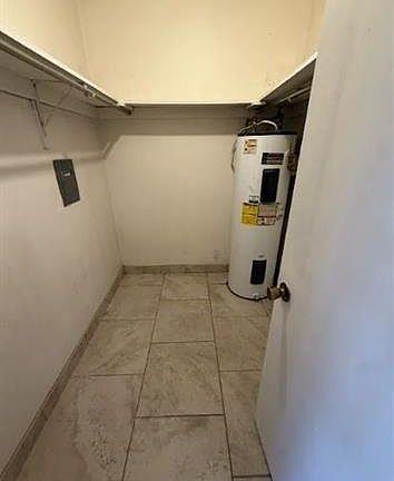 5th image of 1908 Hickory Ave APT B