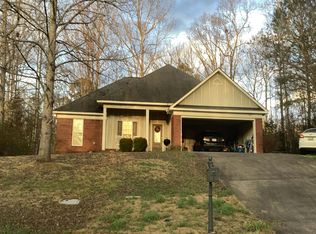 202 Cedar Creek Dr, Opelika, AL 36801