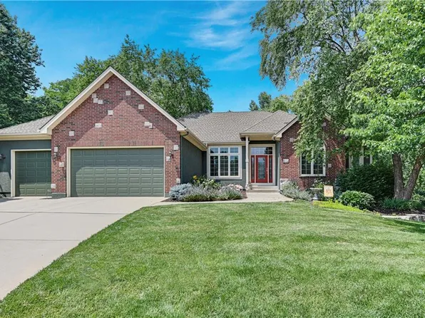 12542 Oak Ct, Kansas City, MO 64145