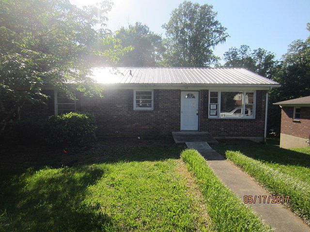 1st image of 115 Englewood Ln