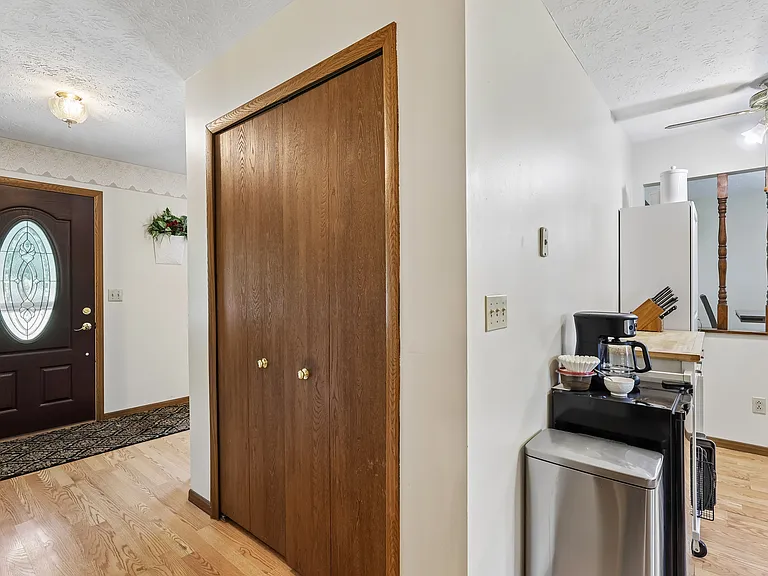 4702 Alger Rd — Photo 12