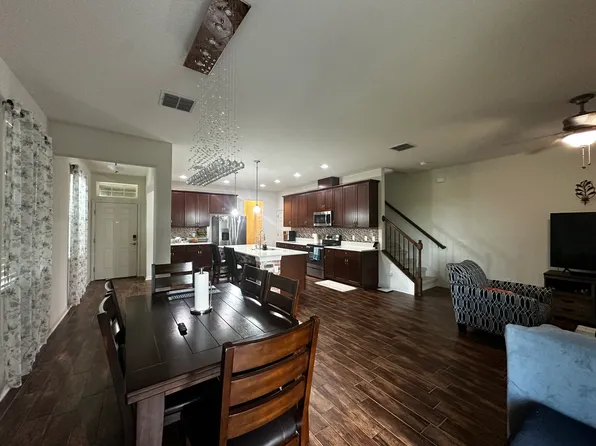 11540 Crowned Sparrow Ln, Tampa, FL 33626