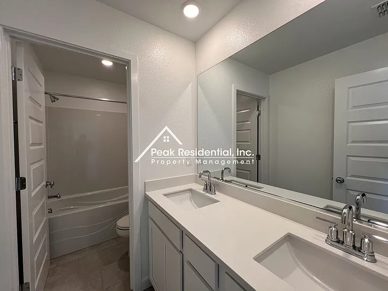 12632 Hereford Ave — Photo 19