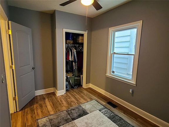 4th image of 1152 E Fletcher Ave