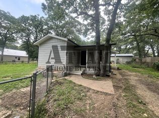 142 Forrest Oaks Dr, Mabank, TX 75156