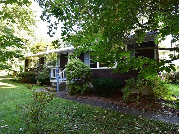 2nd image of 84 Bradford St