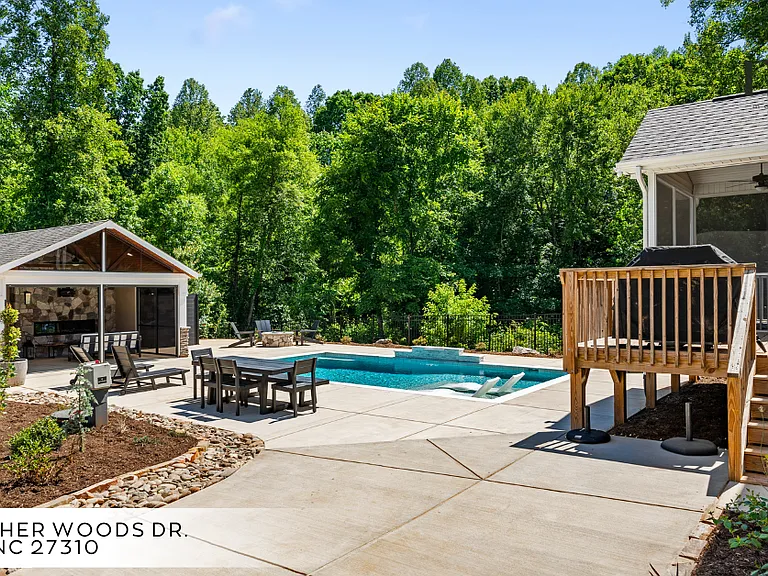 4660 Thatcher Woods Dr — Photo 45