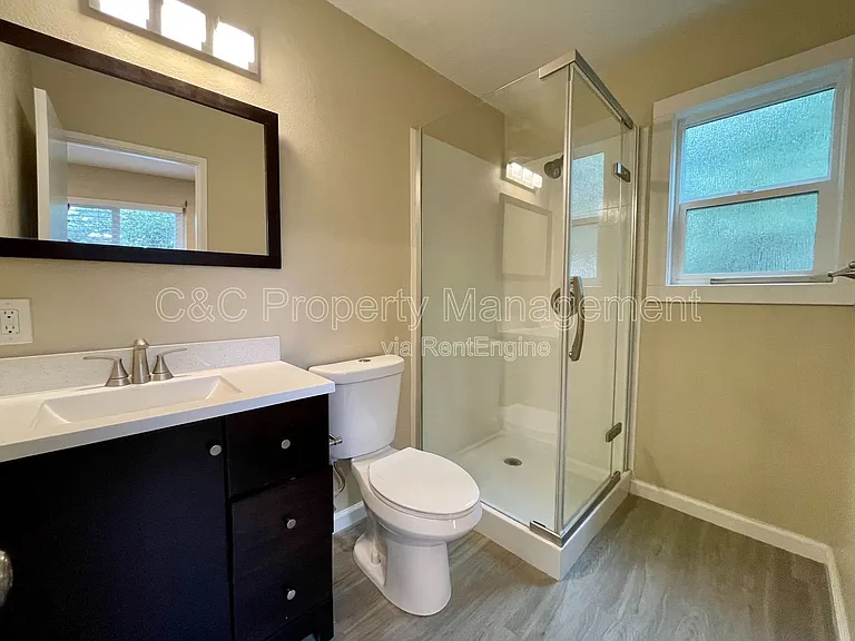 802 Sunset Dr #K — Photo 3
