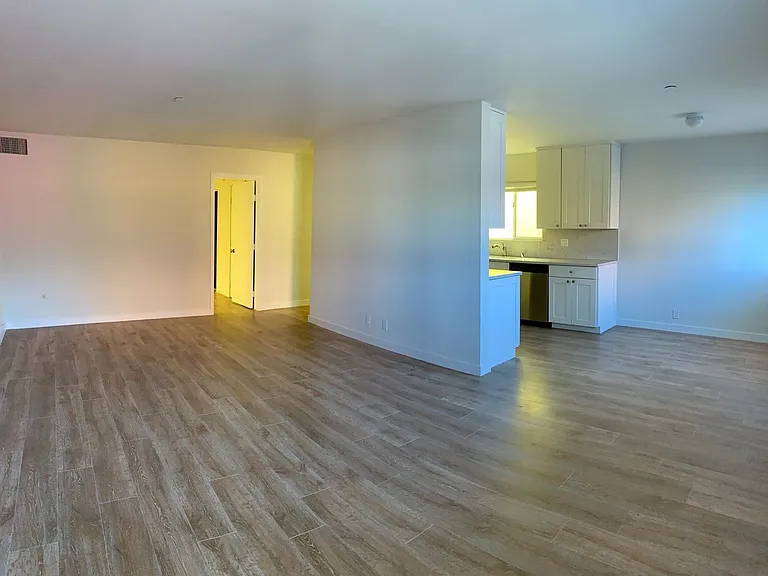 pac2508 — Photo 1