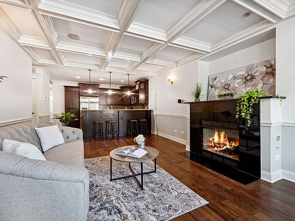 4th image of 1541 W Cortez St #1