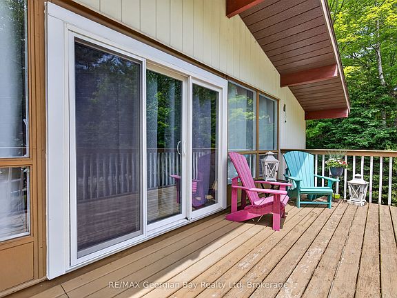 3rd image of 6 Brunelle Rd