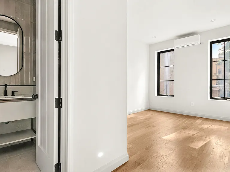 239 Kingston Ave #3 — Photo 11