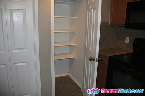 5th image of 2101 Northview Dr