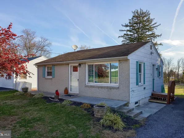 2761 Oakland Rd, York, PA 17315