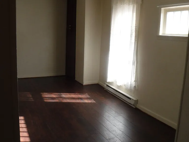 116 S G St #B — Photo 7