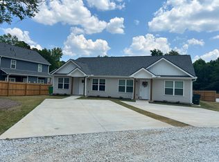 370 Old Rutherford Rd #B, Taylors, SC 29687