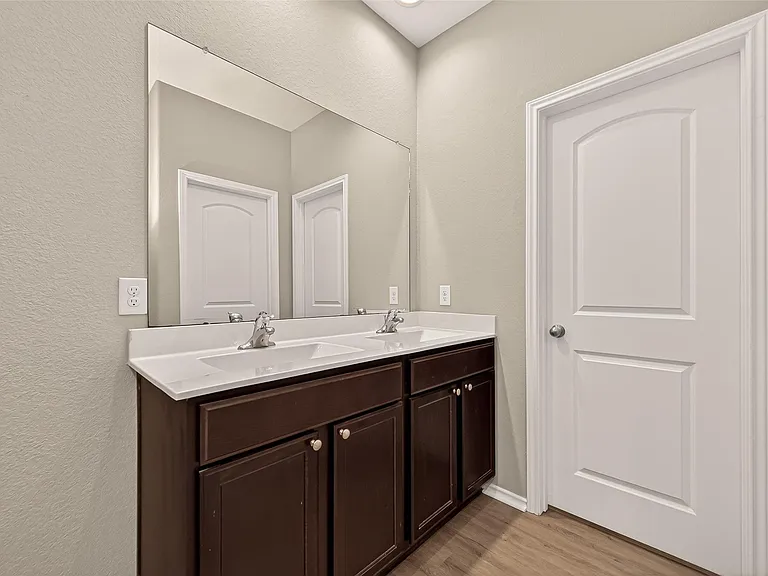 18361 Timbermill Ln — Photo 31