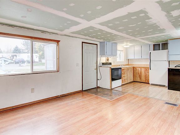 5th image of 3409 N Beige St