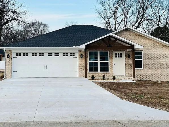 203 NE 2nd St, Atkins, AR 72823