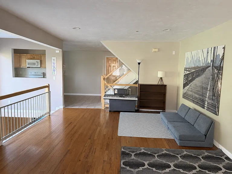 373 Captain Eames Cir — Photo 3