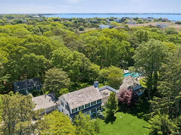 18 Jagger Lane, Westhampton, NY 11977