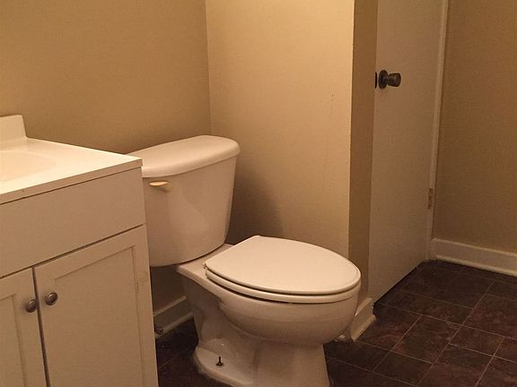 413 Queen Catherine After Pics (12)