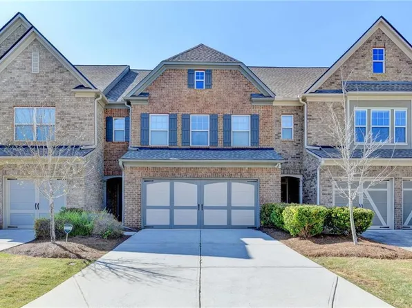 5830 Shiloh Woods Dr, Cumming, GA 30040
