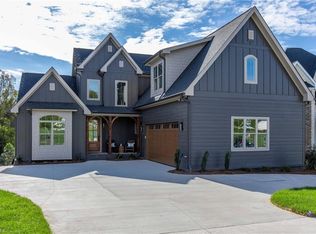 1016 Wood Duck Ln, Winston Salem, NC 27106