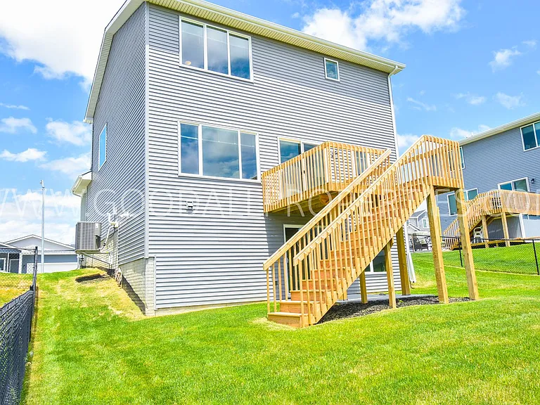 1730 Howard Dr — Photo 24