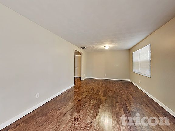 4th image of 2008 Cricket Ln
