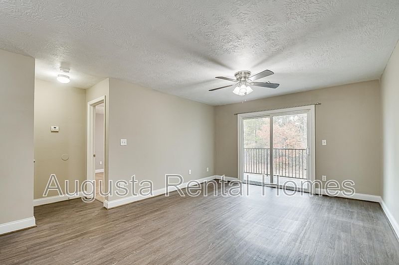 1st image of 3004C Strickland Ct