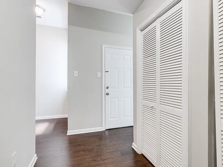 707 W Clay St #B — Photo 11