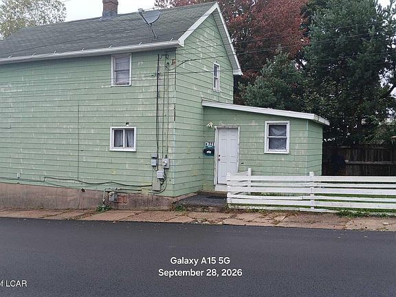 5th image of 721 N Vine St