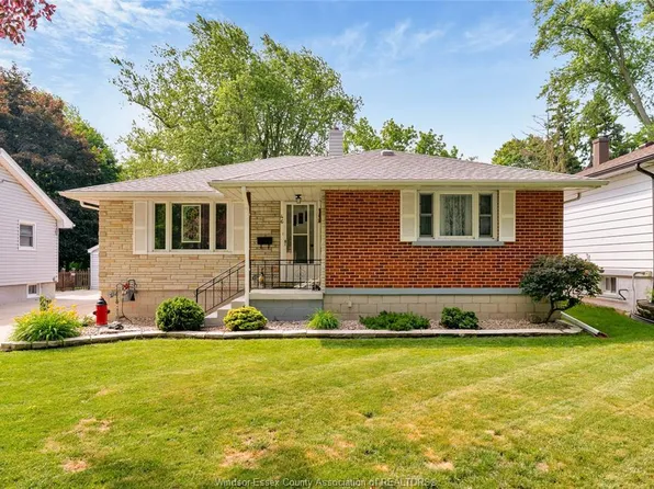 46 Grace Ave, Leamington, ON N8H 1K9