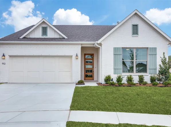 912 Triple Crown Ct, Willow Park, TX 76087