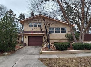 4703 Harding Rd, Kenosha, WI 53142