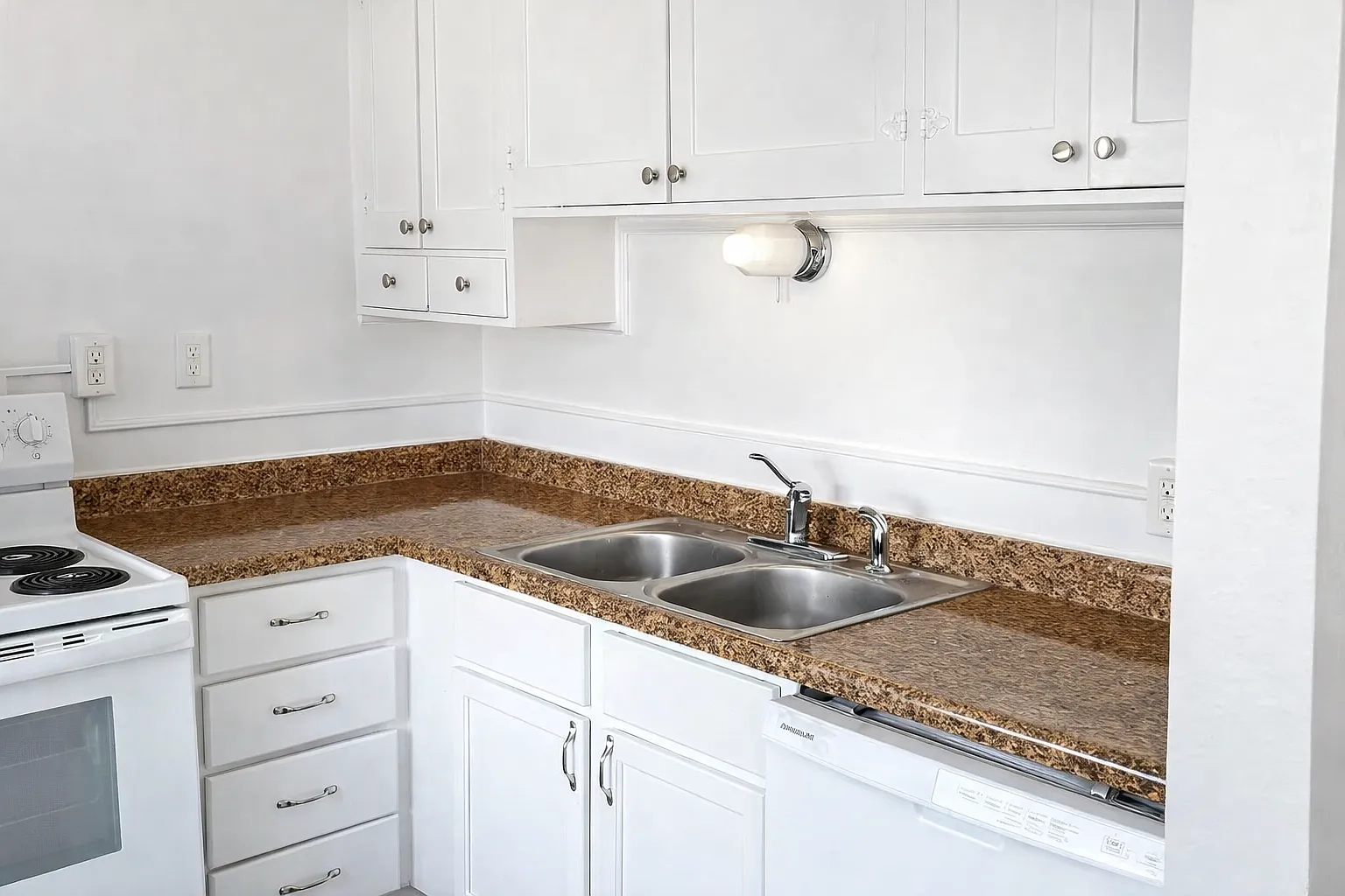 1 bed, $990 — Photo 3