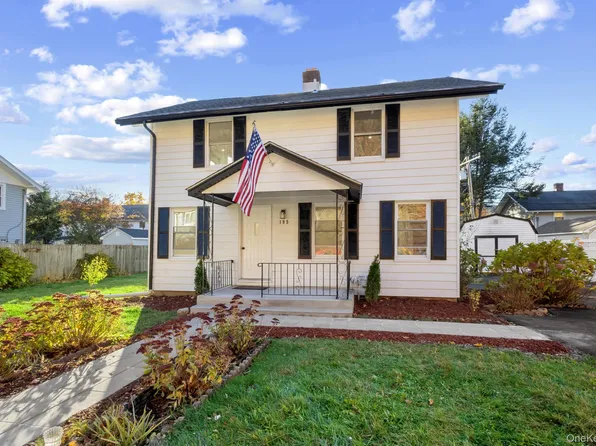 195 E Village Road, Tuxedo Park, NY 10987