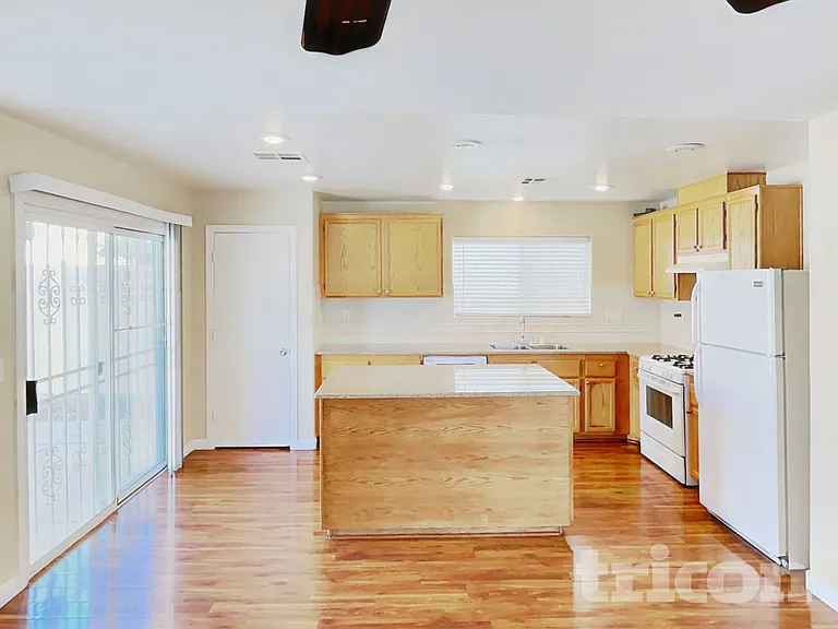 3968 Spruce Fern Ln — Photo 4
