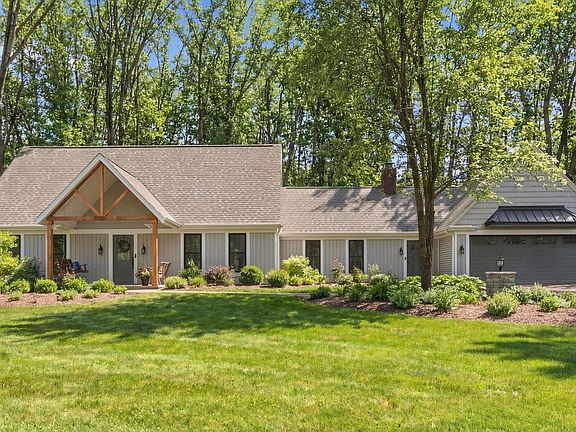 2nd image of 1306 E Cedar Canyons Rd