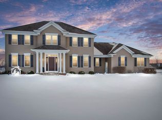 8054 Tribute Dr, Neenah, WI 54956