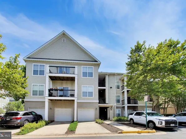 13357 Connor Dr APT J, Centreville, VA 20120