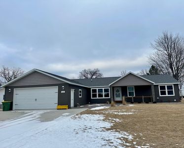 184 Shoreview Dr, Marshall, MN, 56229