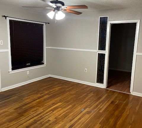 2nd image of 1217 W 5th St