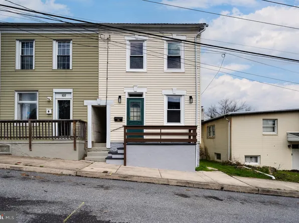 135 W Walnut St, Kutztown, PA 19530
